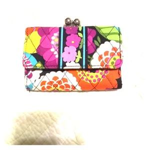 Vera Bradley va va bloom wallet